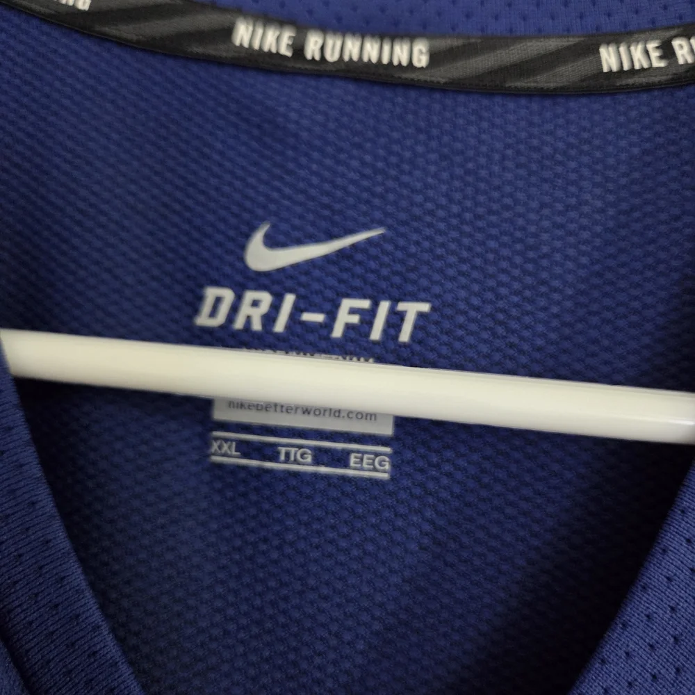 Nike Men's Blue Short Sleeve Dri Fit Running Tee - Picture 2 of 2